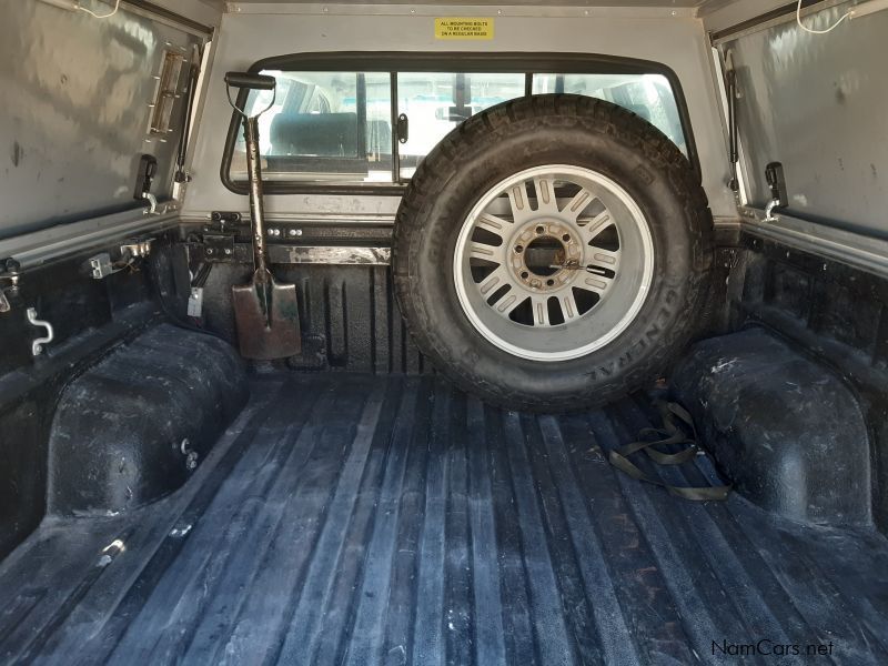 Toyota Hilux 3.0L D4D Raider Auto D/Cab 4x4 in Namibia