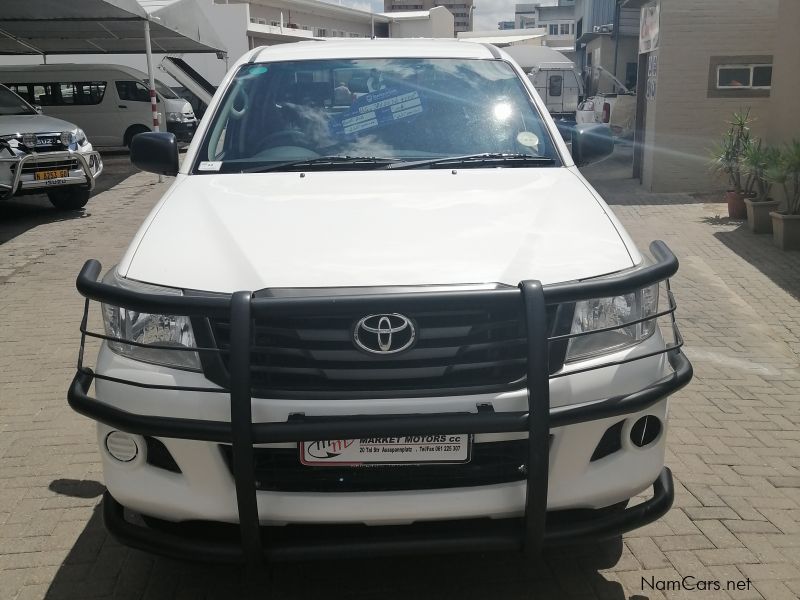 Toyota Hilux SRX 2.5 D/C 4X4 in Namibia