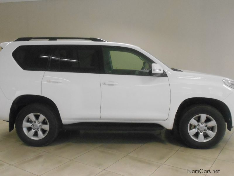 Toyota LAND CRUISER PRADO in Namibia