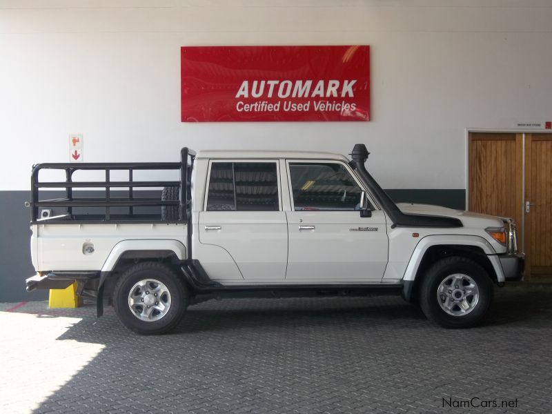 Used Toyota LAND CRUISER V8 2014 LAND CRUISER V8 for sale Windhoek
