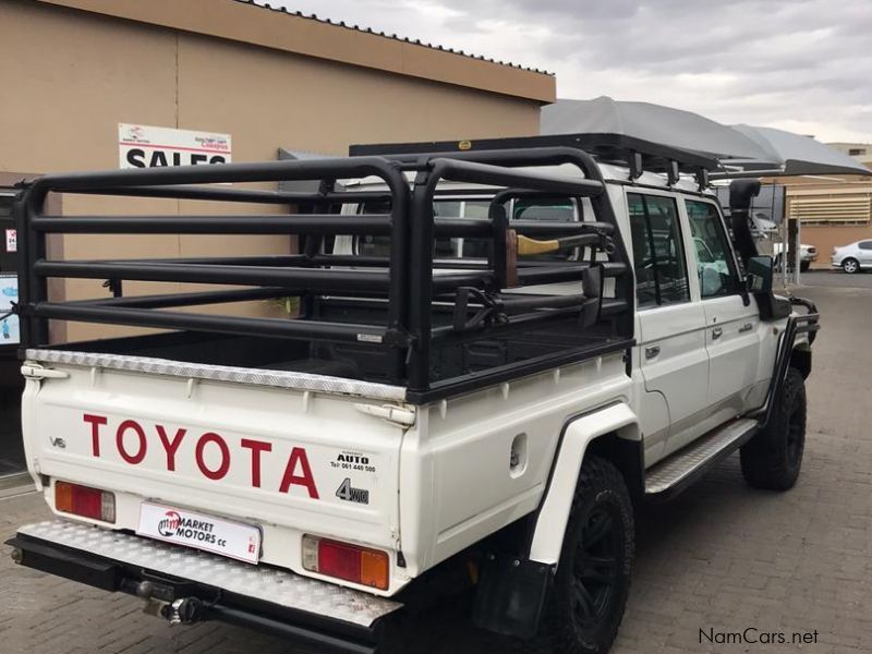 Toyota Land Cruiser 4.0 V6 D/C P/U in Namibia