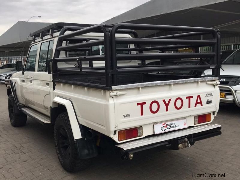 Toyota Land Cruiser 4.0 V6 D/C P/U in Namibia