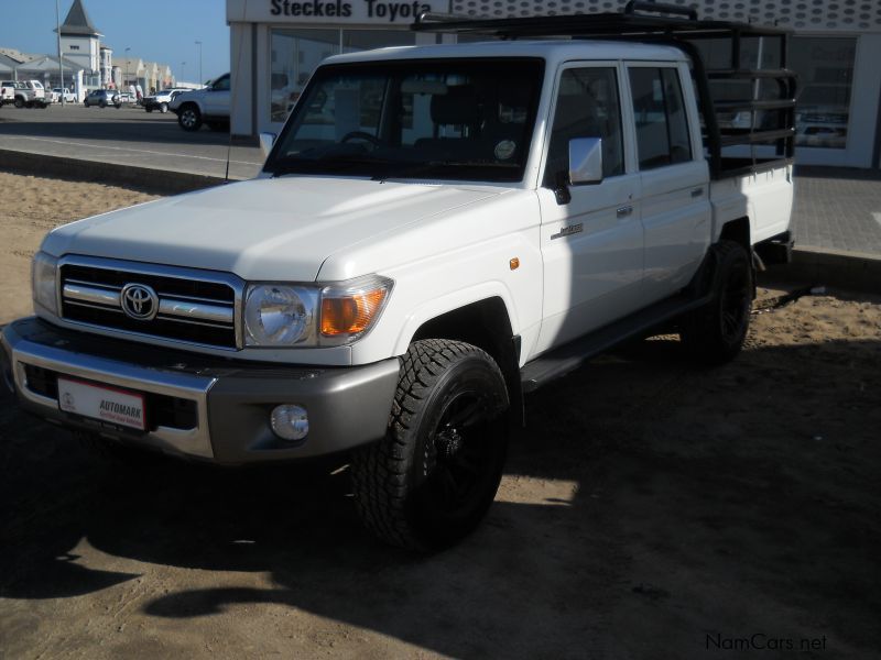 Toyota Land Cruiser 4.2D D/Cab in Namibia