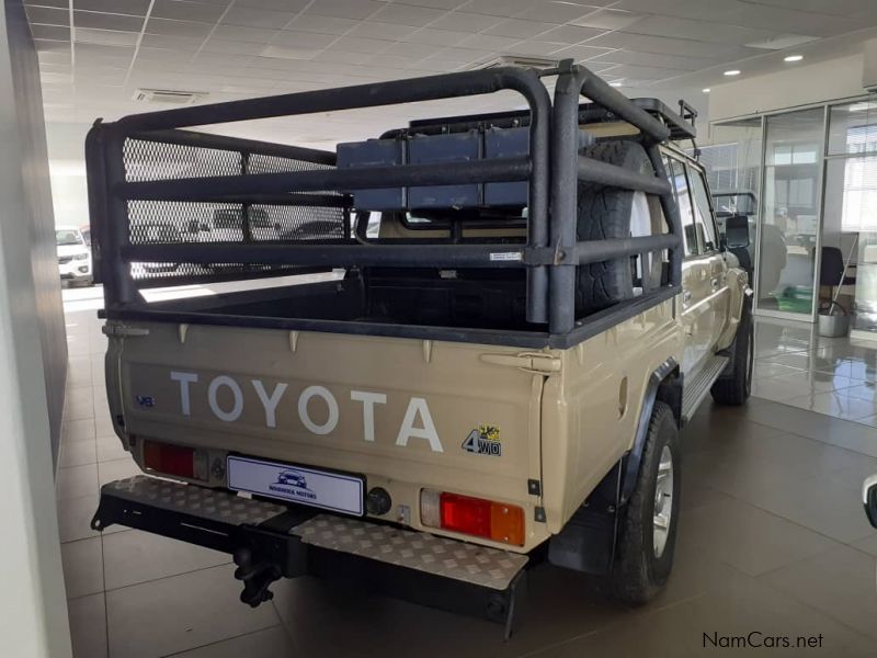 Toyota Land Cruiser 79 4.0 V6 D/C in Namibia