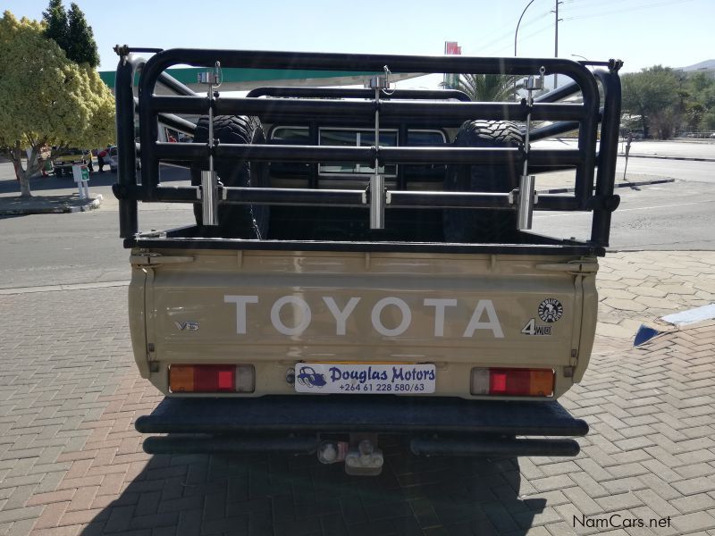 Toyota Land Cruiser 79 4.0P PU DC in Namibia