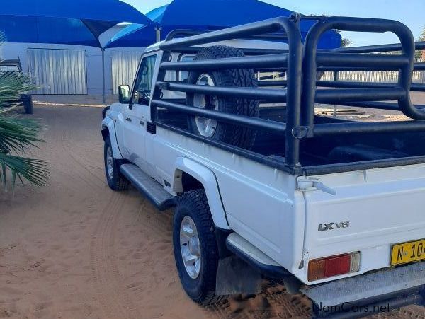 Toyota Land Cruiser S/C V8 in Namibia