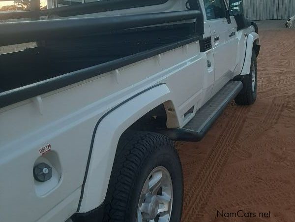 Toyota Land Cruiser S/C V8 in Namibia