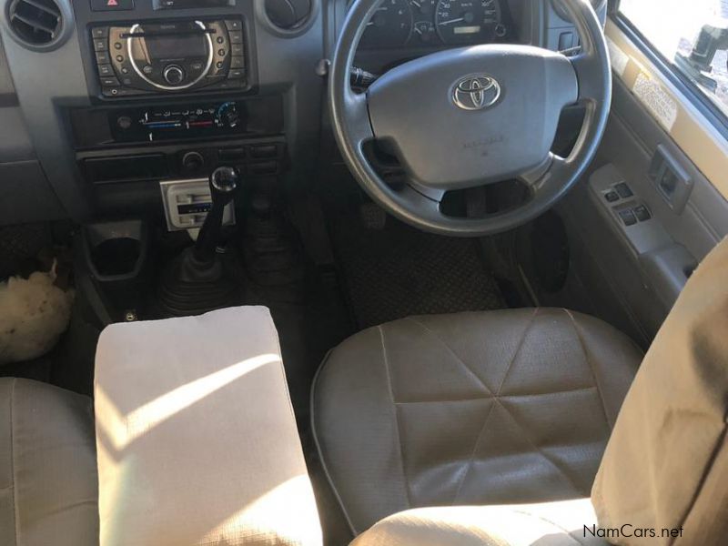 Toyota Land Cruiser V6 4.0l in Namibia