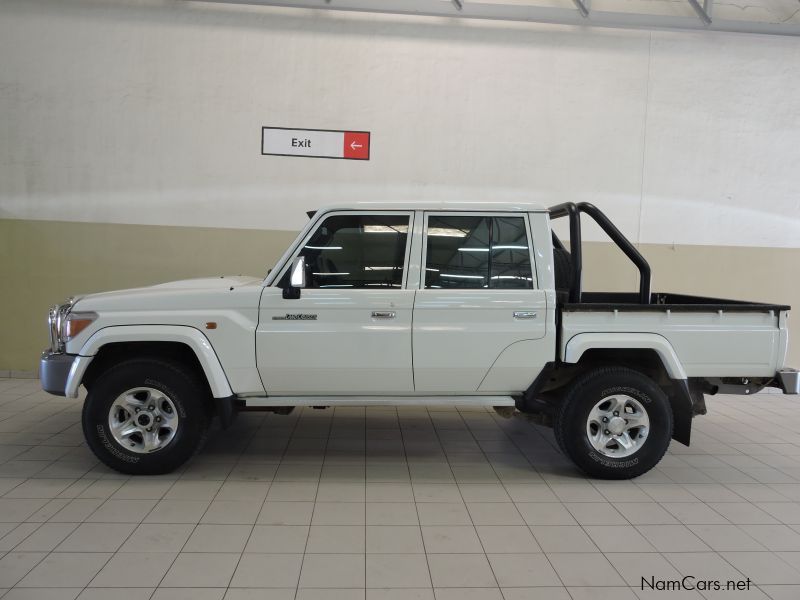 Used Toyota Land cruiser 4.0 V8