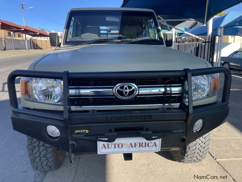 Toyota Landcruiser 4.0 V6 D/C 4x4 79 in Namibia
