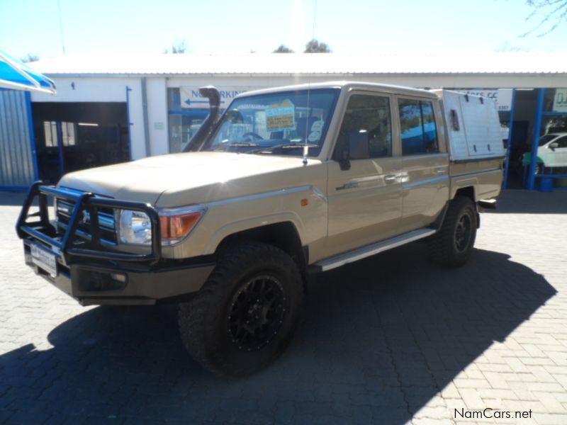 Toyota Landcruiser 4.0 V6 D/cab in Namibia