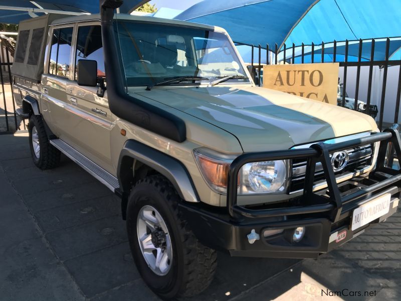 Toyota Landcruiser 4.2 D/C in Namibia