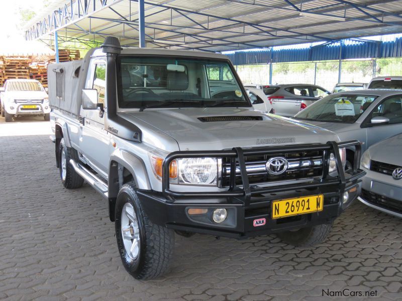 Toyota Landcruiser 4.5 V8 in Namibia