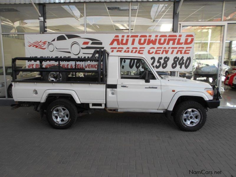 Toyota Landcruiser 79 4.0p P/u S/c in Namibia