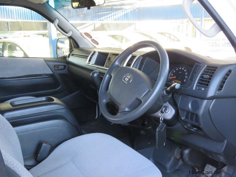 Toyota QUANTUM 2.7 GL 14 SEATER in Namibia