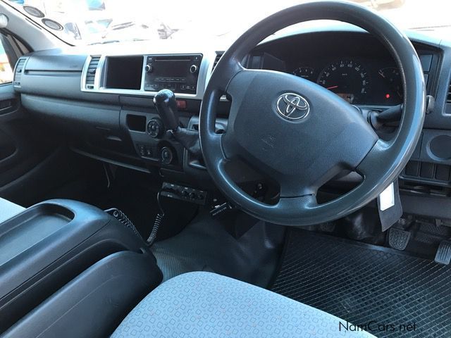 Toyota Quantum 2.5 GL 14 seater in Namibia