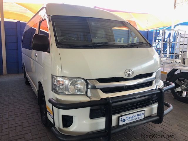 Toyota Quantum 2.7 14 seater in Namibia