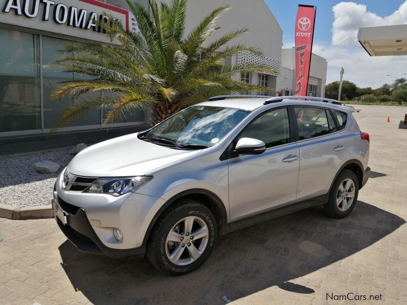 Toyota RAV4 2.2D GX 4WD in Namibia