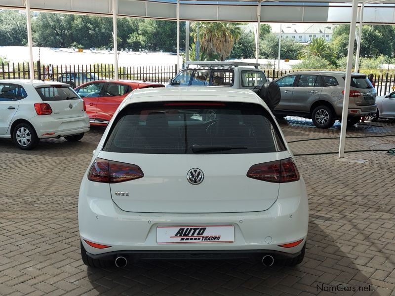 Volkswagen Golf VII TSI DSG in Namibia