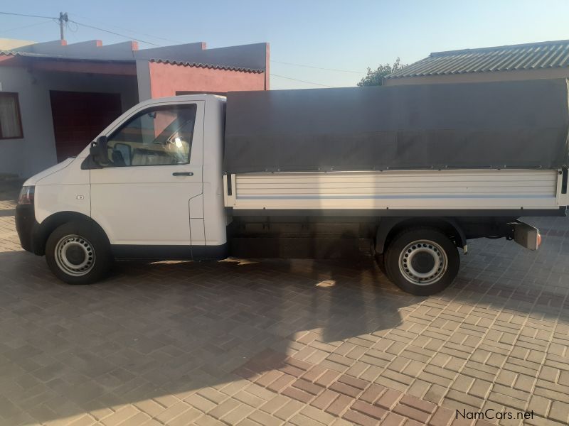 Volkswagen Transporter Kombi in Namibia