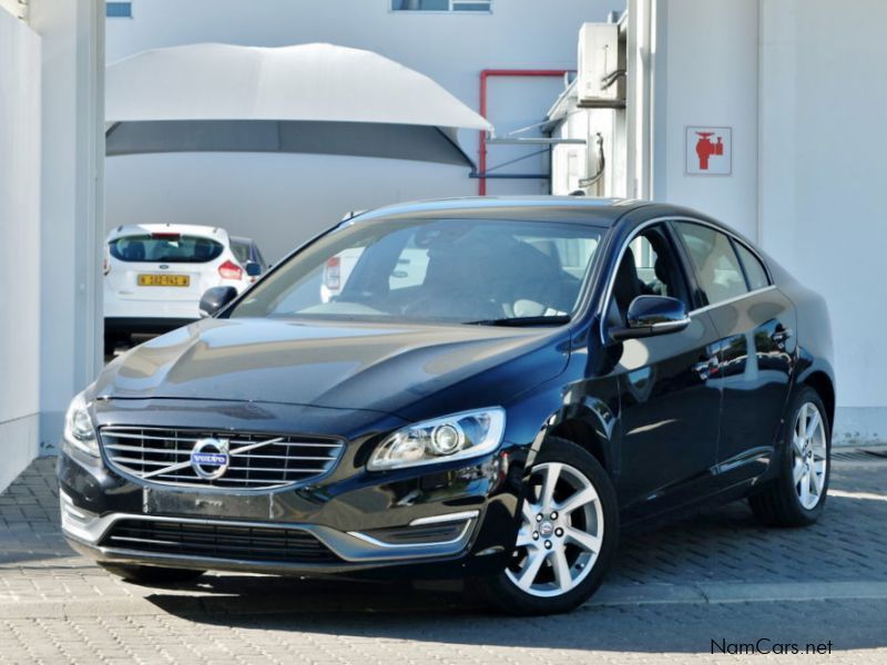 Volvo S60 D4 in Namibia