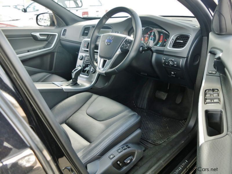 Volvo S60 D4 in Namibia