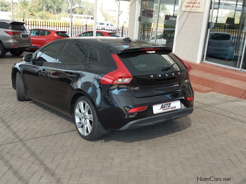 Volvo V40 D2 Excel in Namibia