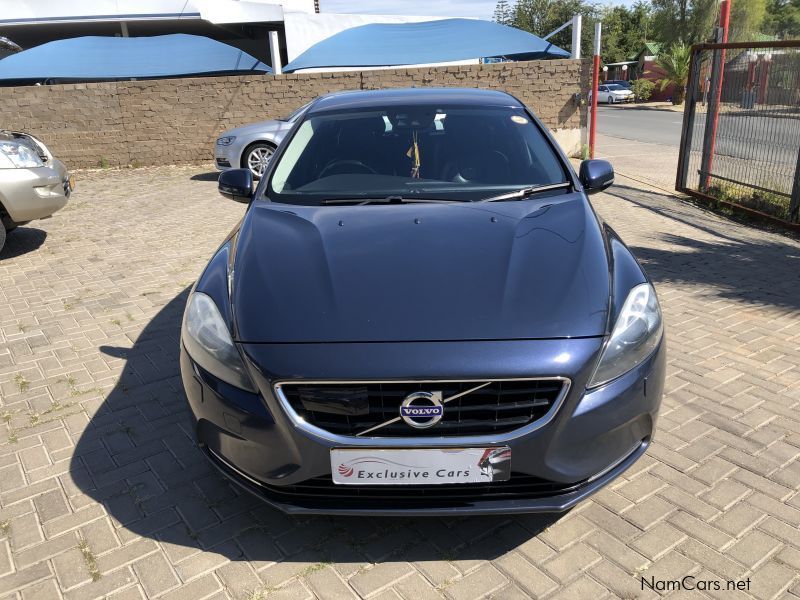 Volvo V40 T4 Excel Powershift in Namibia