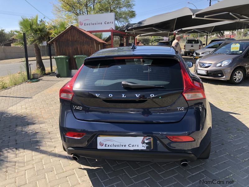 Volvo V40 T4 Excel Powershift in Namibia