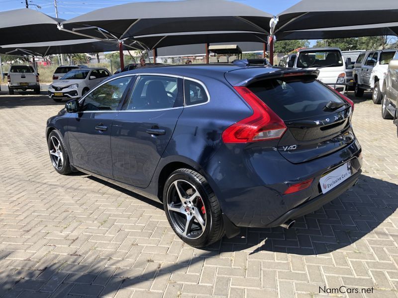 Volvo V40 T4 Excel Powershift in Namibia