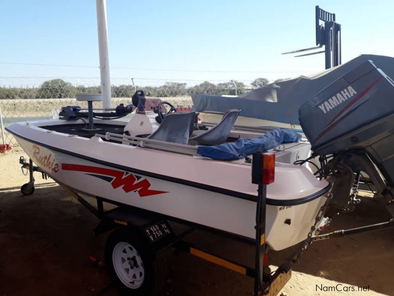  Bass Boat with 80Hp Yamaha and Trawling Motor in Namibia