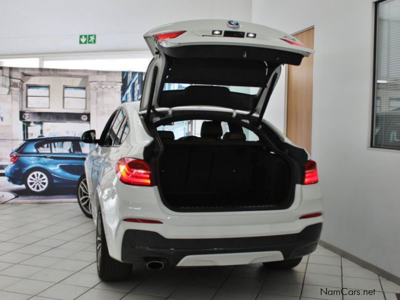 BMW X4 xDrive 20i Sport Activity in Namibia