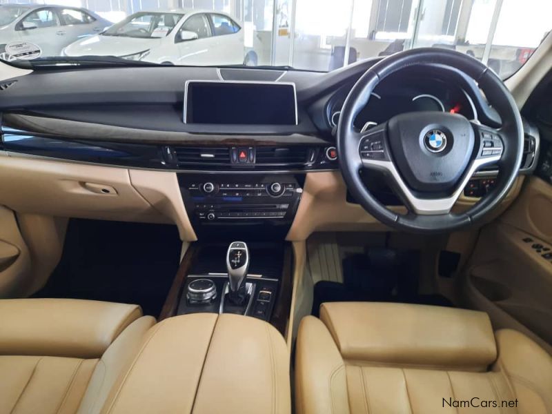 BMW X5 Xdrive50i Design Pure in Namibia