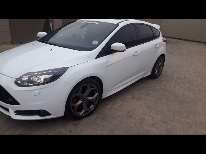 Ford Focus  ST 2.0 in Namibia