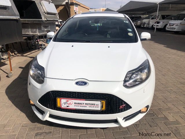 Ford Focus 2.0 GTDi ST in Namibia