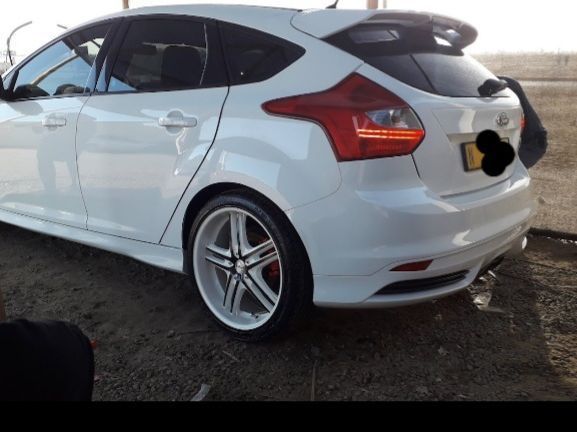 Ford Focus 2.0 st in Namibia