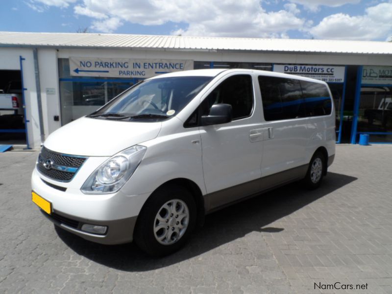 Hyundai H1 2.4 GLS CVVT Wagon 9 Seater in Namibia