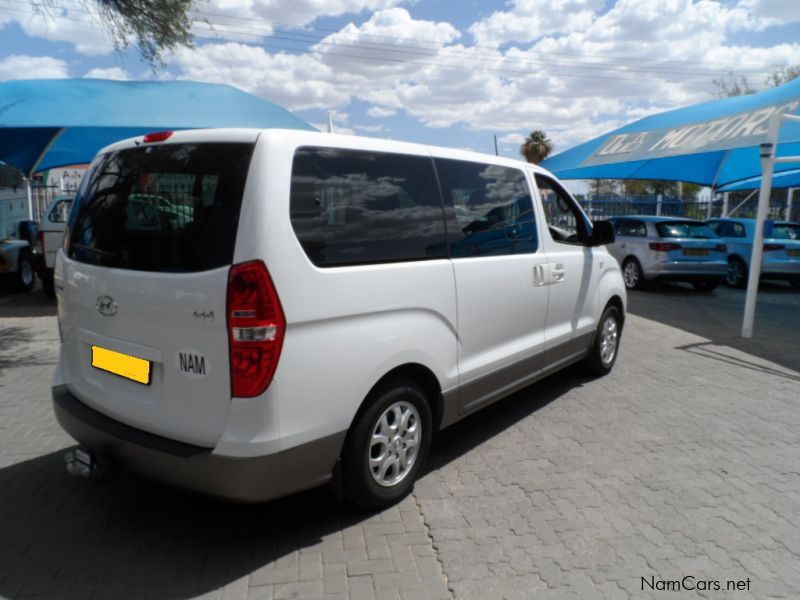 Hyundai H1 2.4 GLS CVVT Wagon 9 Seater in Namibia