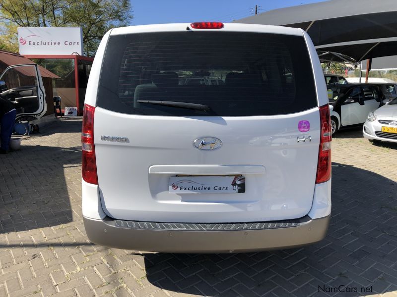 Hyundai H1 2.5 Diesel Auto in Namibia