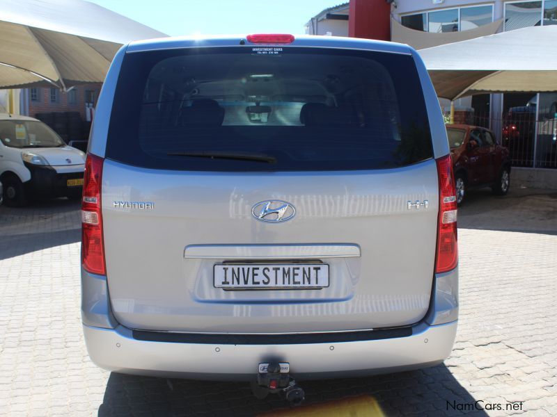 Hyundai H1 2.5 TDI auto 2x4 in Namibia