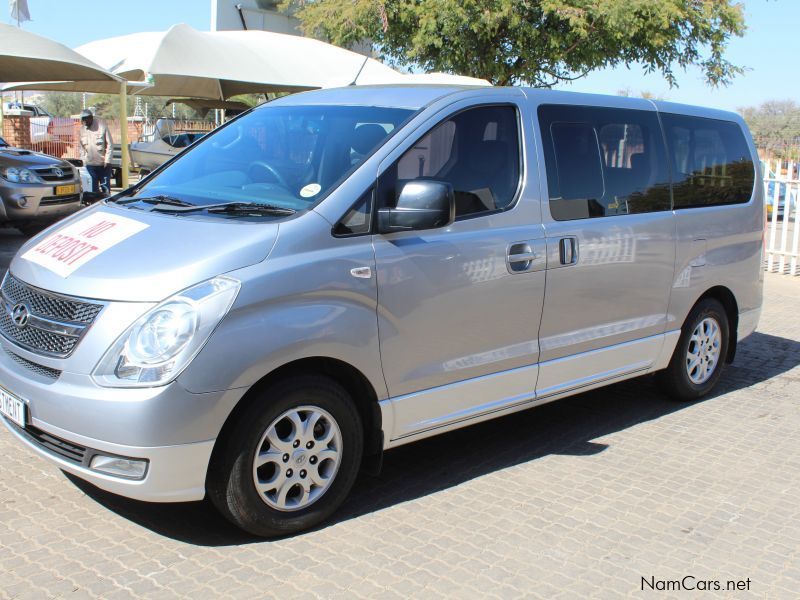 Hyundai H1 2.5 TDI auto 2x4 in Namibia