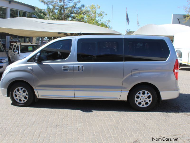 Hyundai H1 2.5 TDI auto 2x4 in Namibia