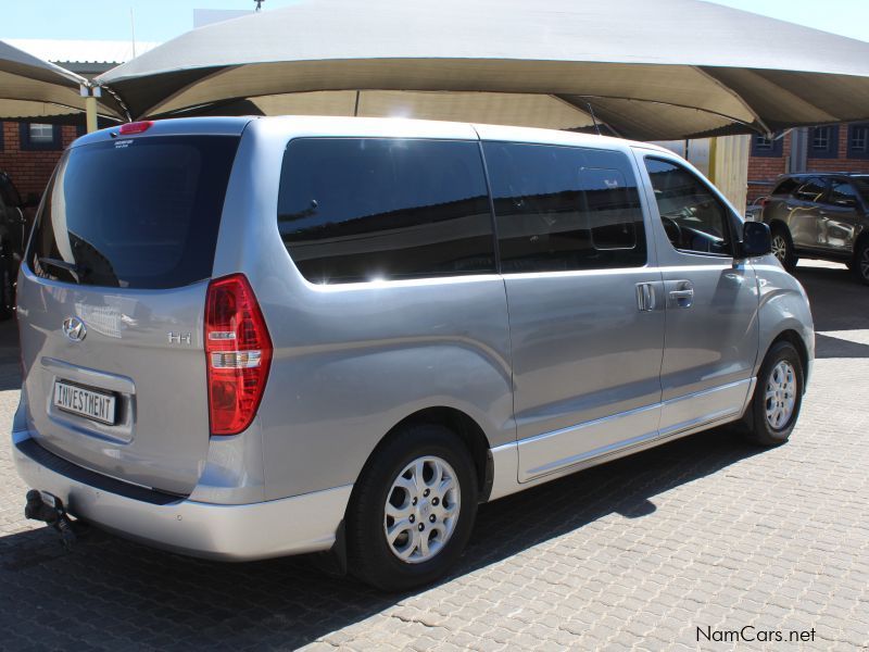 Hyundai H1 2.5 TDI auto 2x4 in Namibia