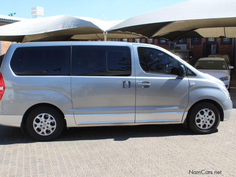 Hyundai H1 2.5 TDI auto 2x4 in Namibia