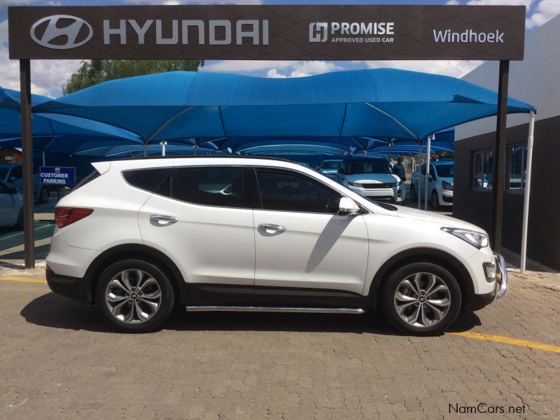 Hyundai Santa Fe 2.2 Diesel Elite 4WD 7-seater in Namibia