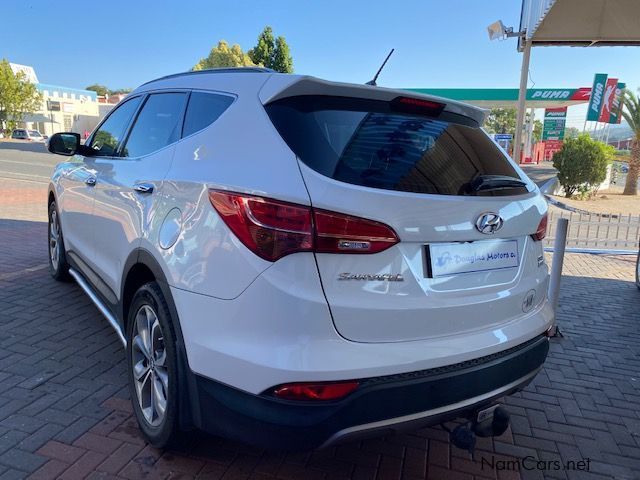 Hyundai Santa Fe 2.2D AWD Elite 7S A/T in Namibia