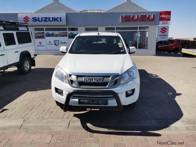 Isuzu KB 240 LE 4x4 D/C in Namibia