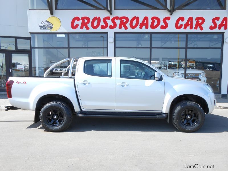 Isuzu KB 240 LE D/C 4X4 in Namibia