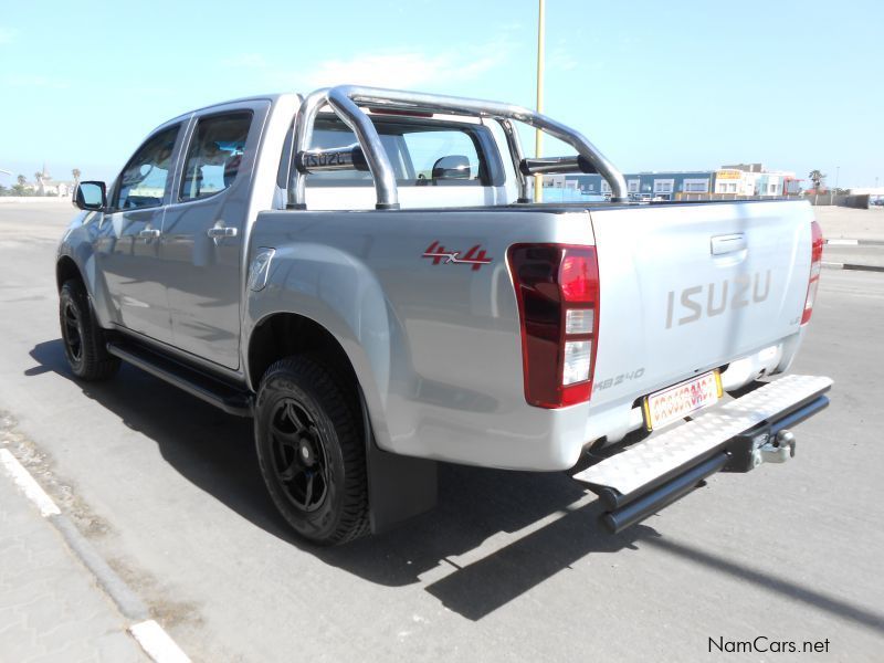 Isuzu KB 240 LE D/C 4X4 in Namibia