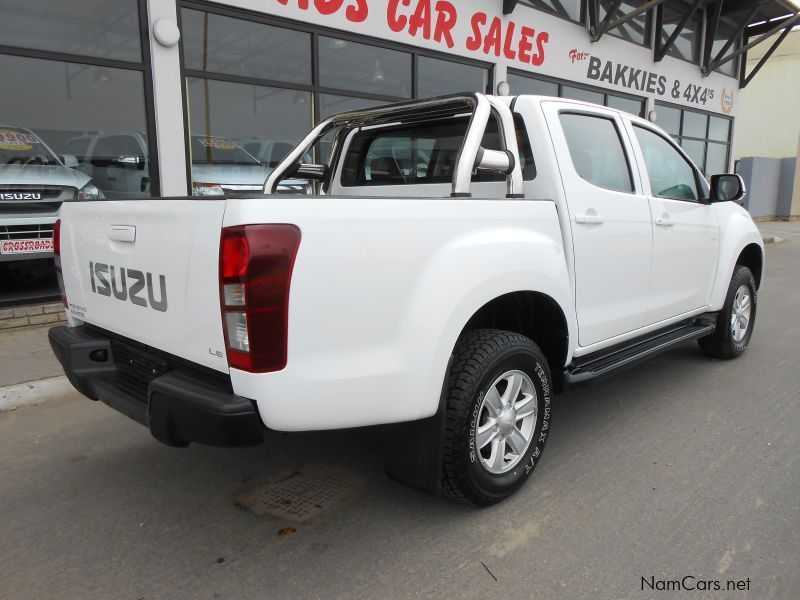 Isuzu KB 240 LE D/C 4X4 in Namibia